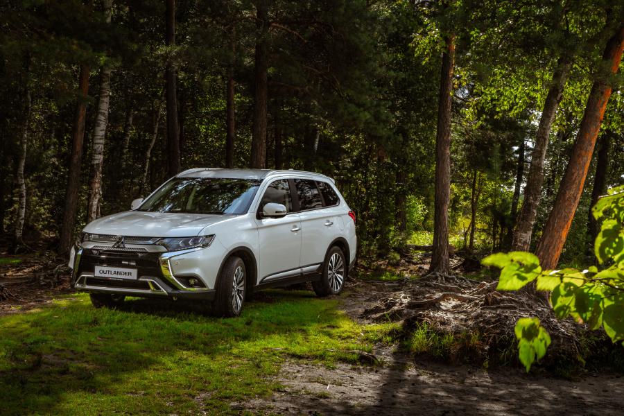  Mitsubishi Outlander 2018 года  (CIS) (фото 34 из 41)